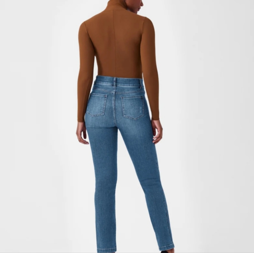 Spanx Jean's Straight Leg Size M